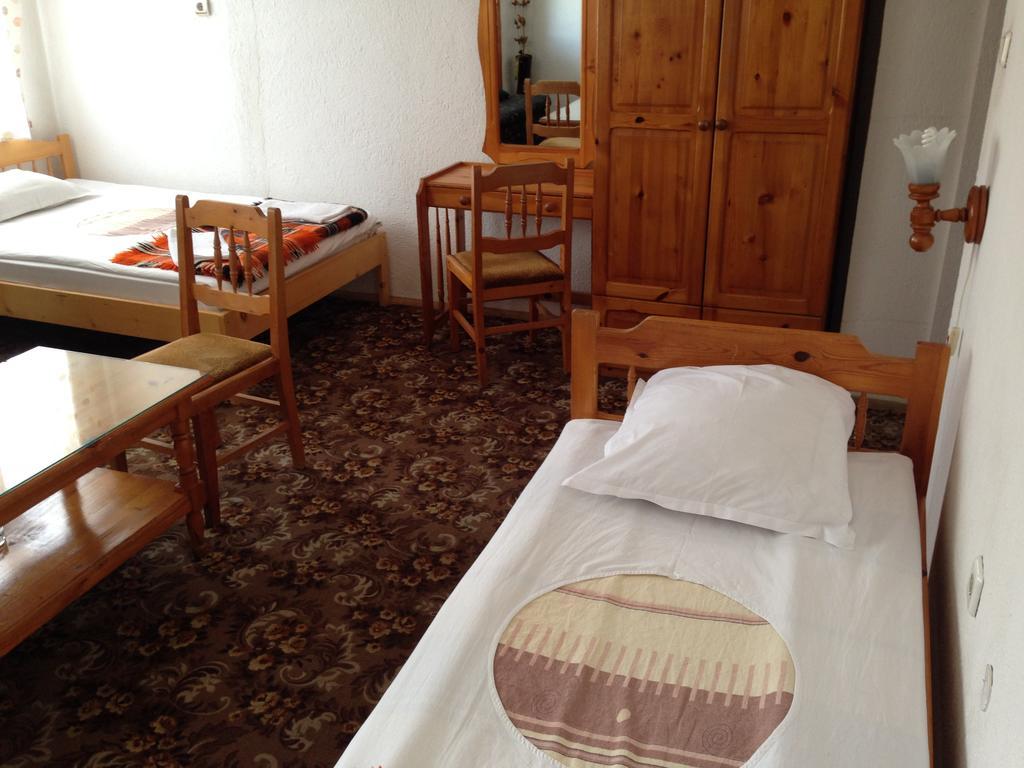 Katerina Family Hotel Smolyan Bagian luar foto